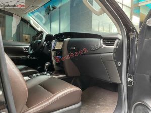 Xe Toyota Fortuner 2.7V 4x2 AT 2018