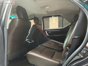 Xe Toyota Fortuner 2.7V 4x2 AT 2018
