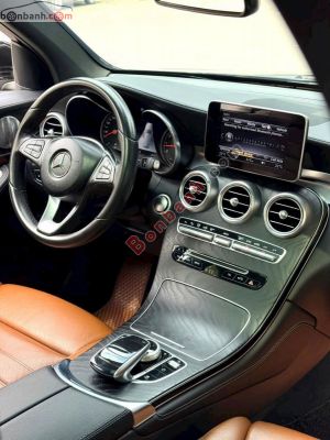 Xe Mercedes Benz GLC 300 4Matic 2018